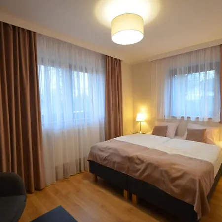 Premium 3* קרפאז'